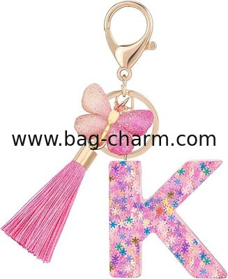 سلاسل مفاتيح وردي لطيفة للنساء الفتيات، سلاسل مفاتيح الحروف الأولى مع التسل، وسائل السحر للمفاتيح الحقائب اليدوية حقائب الظهر